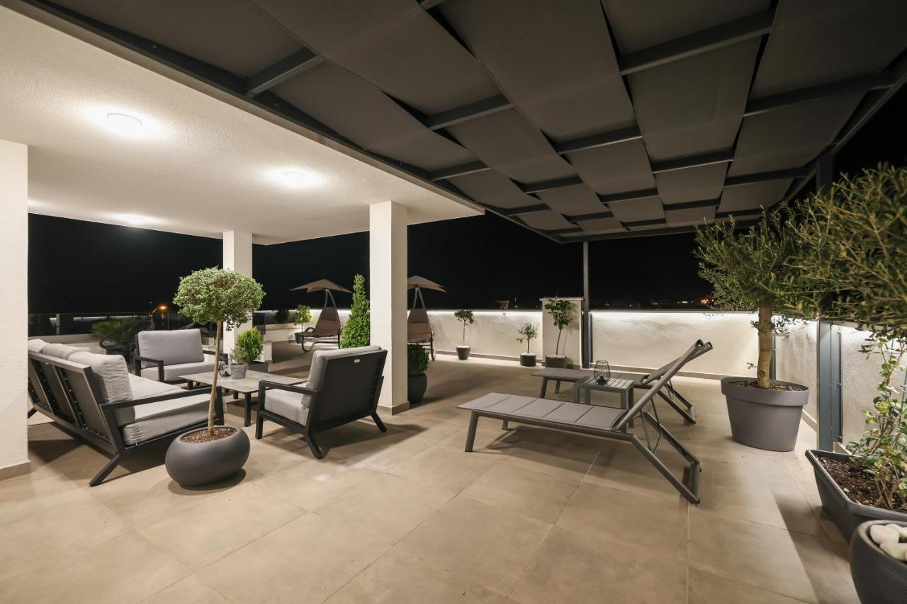 Leonardo Luxury Residence 2 Penthouse With Jacuzzi Zadar Buitenkant foto